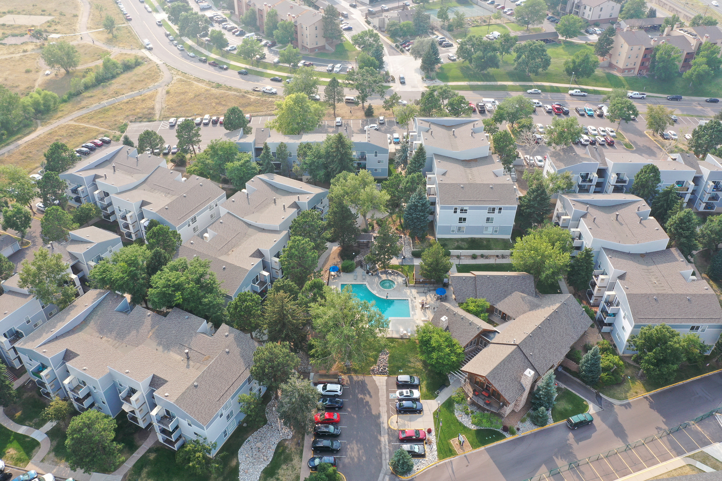 Westhills Apartments, Lakewood